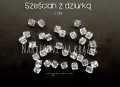sześcian z dziurką 1cm.jpg