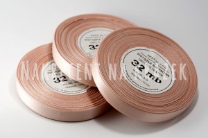 Wstążka satynowa 12mm/32mb - 8129 beżowy