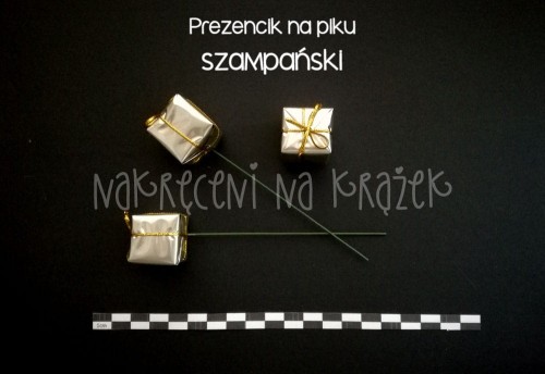 225256 pik prezencik szampański.jpg